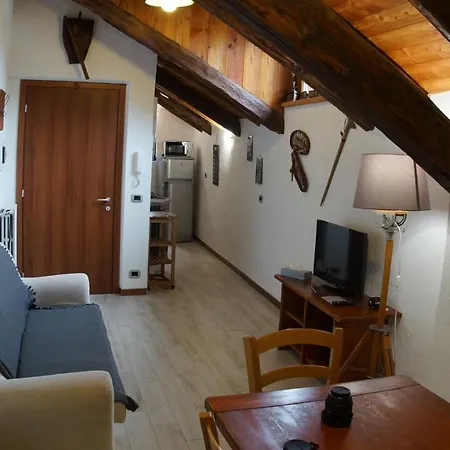 Apartment La Ginestra *